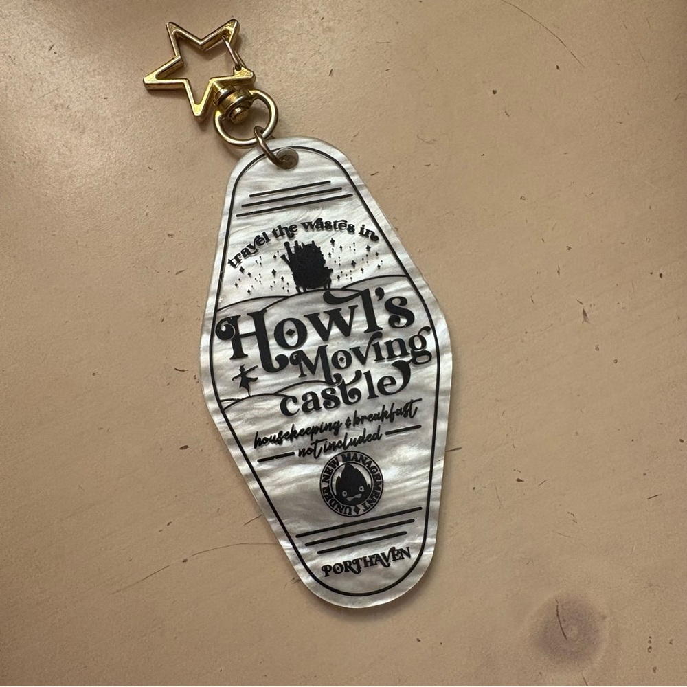 Illumicrate Howl's Moving Castle Motel Keychain